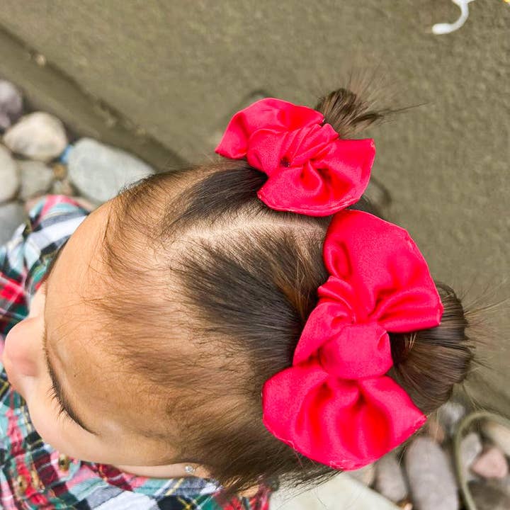 KARMEN | Clippees de satén para venta al por mayor de 6Heart Collective, LLC