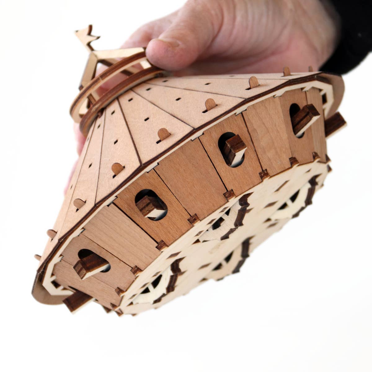 Dahimo - Vente Kit de bricolage - Maquette en bois du char d’assaut armuré de Da Vinci à reconstruire5