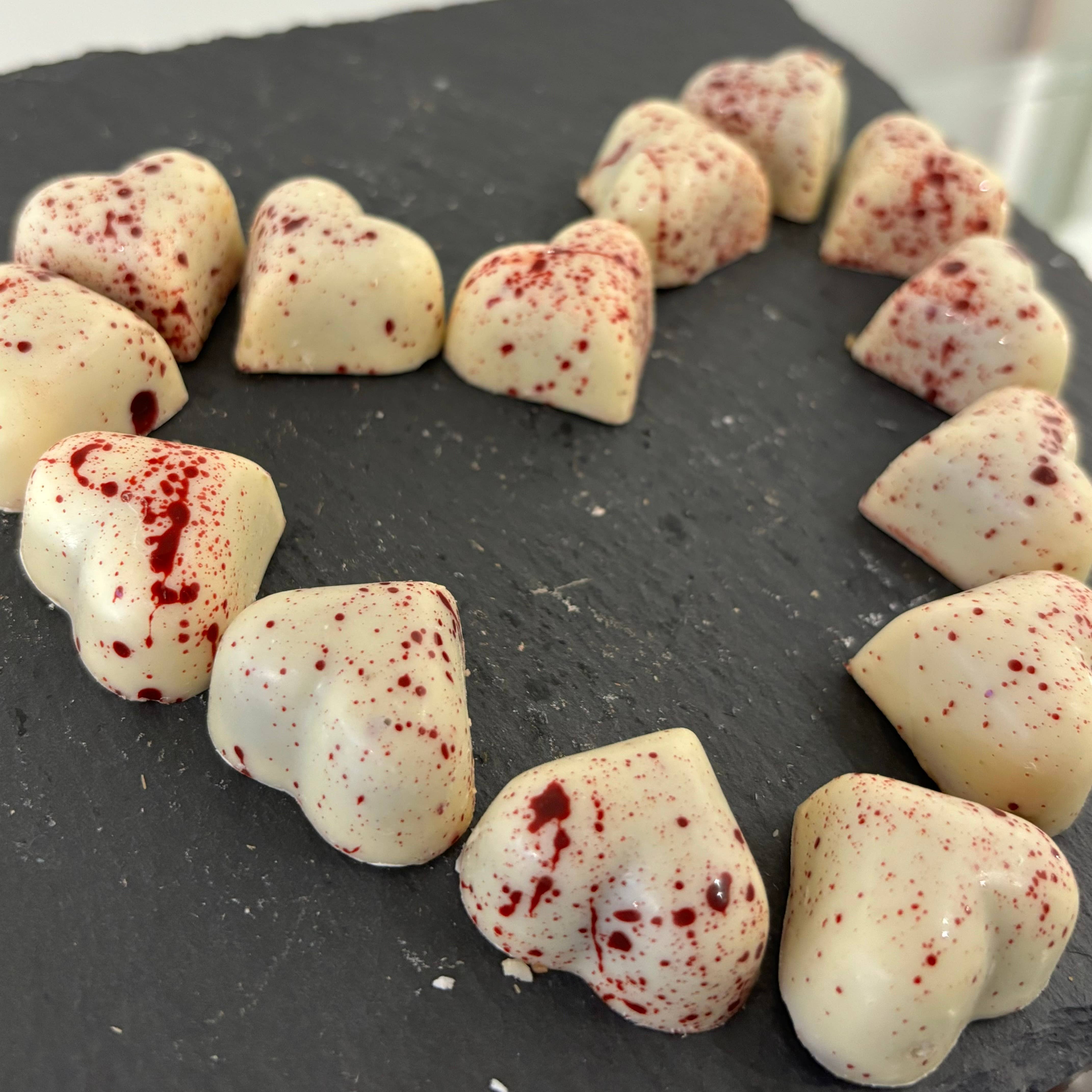 Les Douceurs de Louis - Wholesale Chocolate Box - Bag of Hearts White Chocolate Raspberry
2