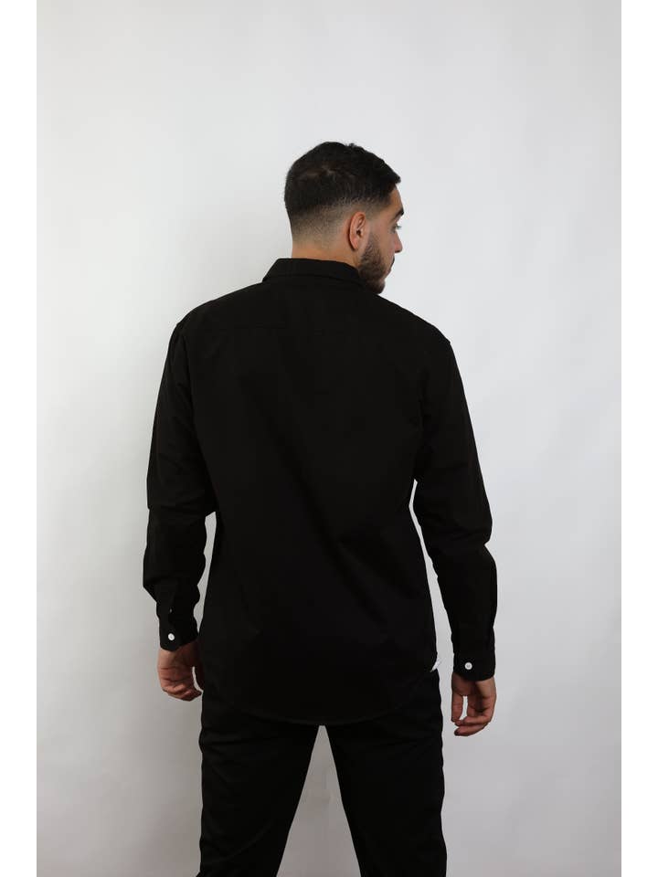 PLACED BY GIDEON - Wholesale Button Down Shirt - Men's - Chemise intemporelle en coton à boutons contrastés1