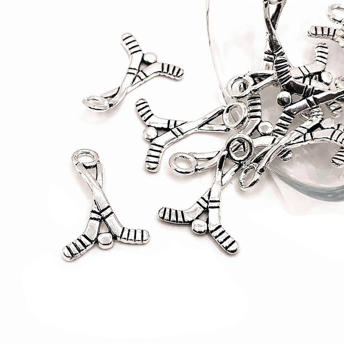 Guerrilla Charm - Wholesale Individual Charm/Pendant - Antique Silver Hockey Stick 3D Charms, 22x16mm0