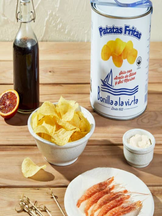 Bonilla a la Vista Potato Chips in Olive Oil – 275g Tin for wholesale by Tinmonger
