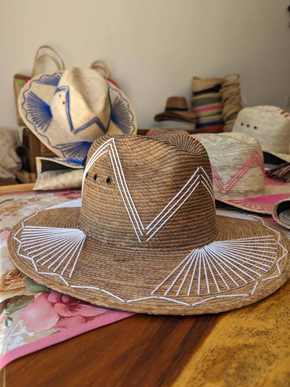 The Faria - Wholesale Straw Hat - Women's - Straw hat with embroidered decoration5