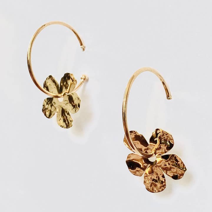 Boucles Florette pour la vente par NAO JEWELS