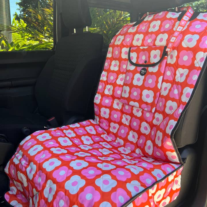 Pablo & Co. Boutique - Wholesale Pet Carrier - Dog - Pink Checkered Daisies: Deluxe Dog Single Car Seat Cover