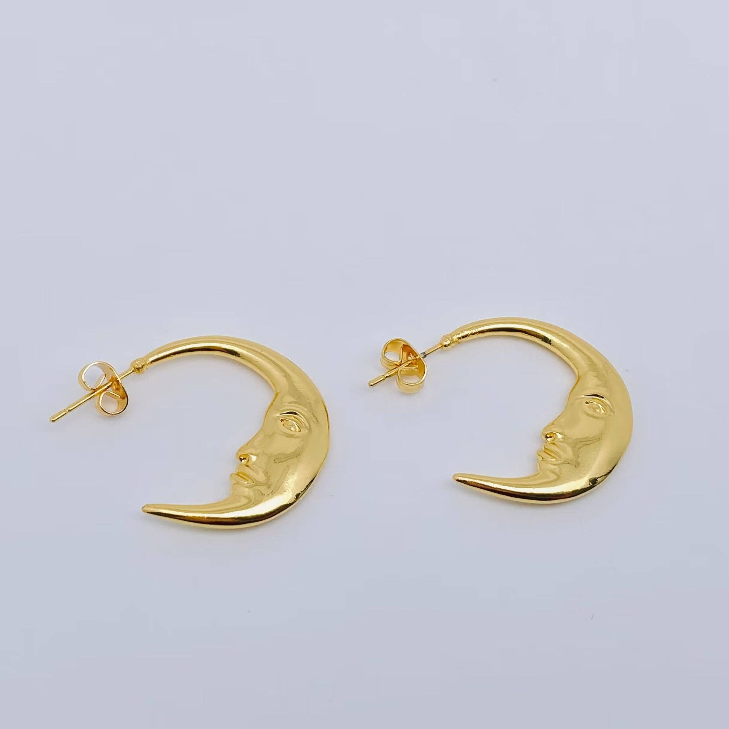 Mio Queena - Wholesale Hoop Earrings - Mysterious Moon Face Design Gold Plated Hoop Earrings - MS1