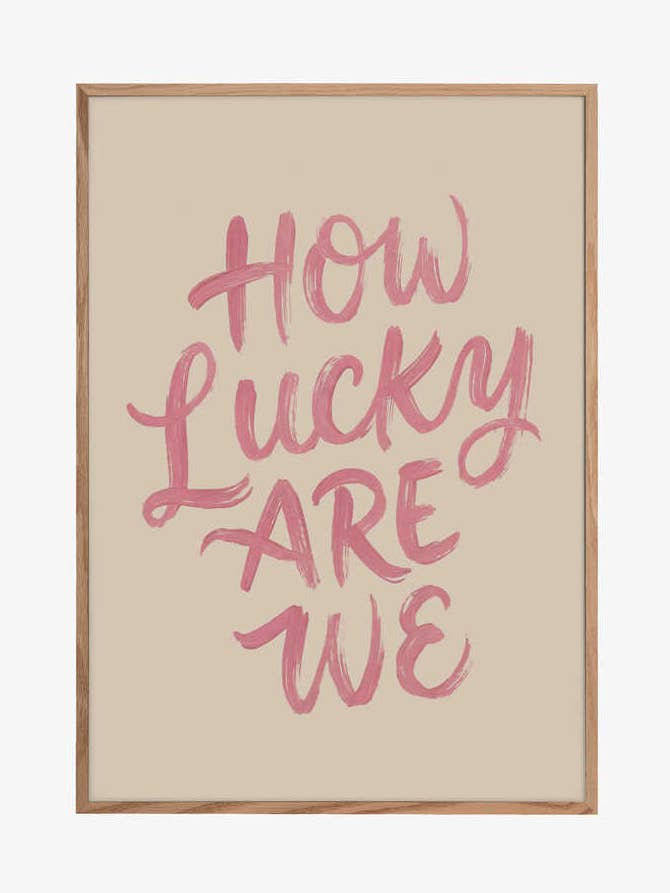 „Wie glücklich sind wir“ Zitatkunst für den Großhandel von Pictufy Wholesale