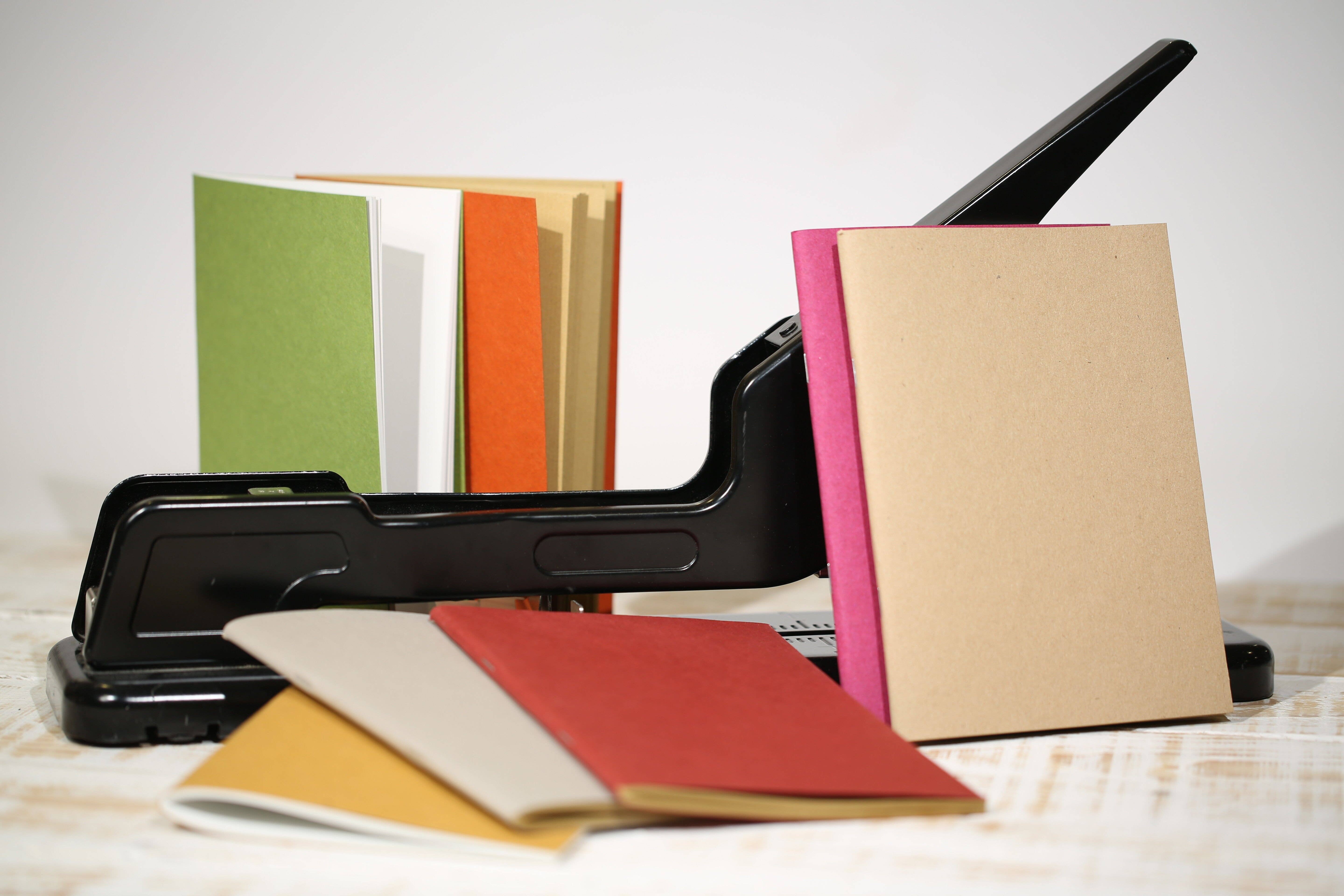 Maki Nature - Wholesale Notebook - Stapled notebook 15x21cm with kraft interior0