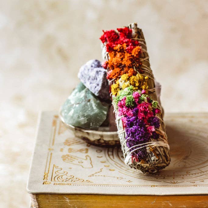 Vit salvia och 7 chakrablad – rökelsepinne för wholesale av Mindful Living Co.