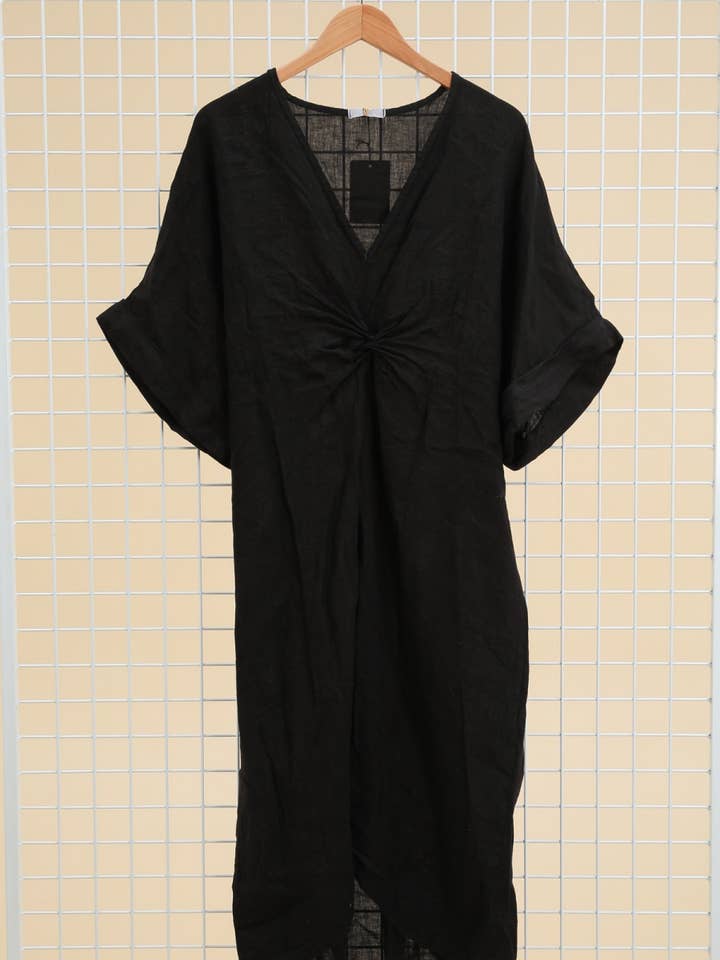 Lea & Luc - Grandes Tailles - Wholesale Dress - Women's - Plus size linen dress V neckline SKU 7909