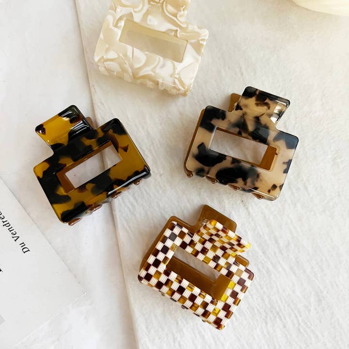 LoveLina - Wholesale Hair Clip - Women's - 2 Inch Acetate Tortoise Hair Claw - CAMILA-ACCB
