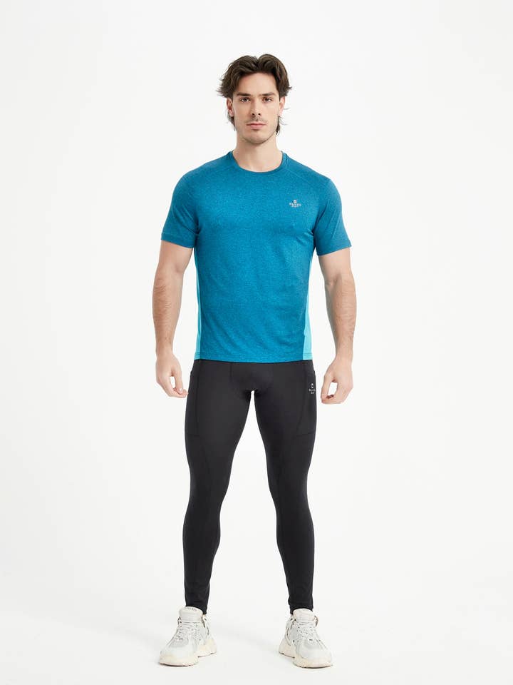 T-shirt à manches courtes pour homme avec empiècement en maille et col rond. pour la vente par Neyo