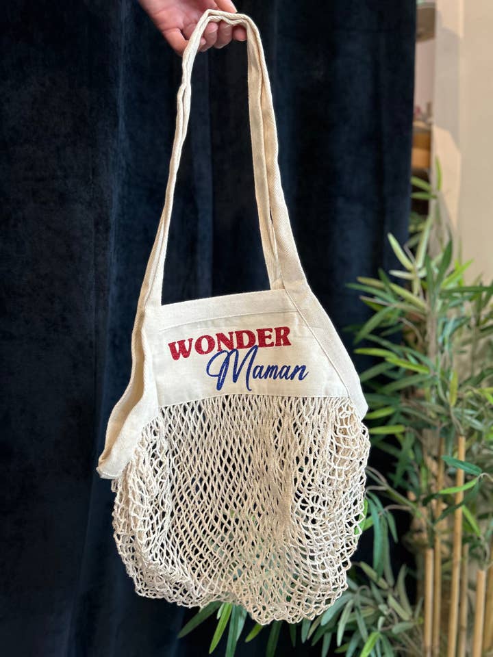 “Wonder Maman” ecru mesh bag - Mother's Day for wholesale by Toiles Chics