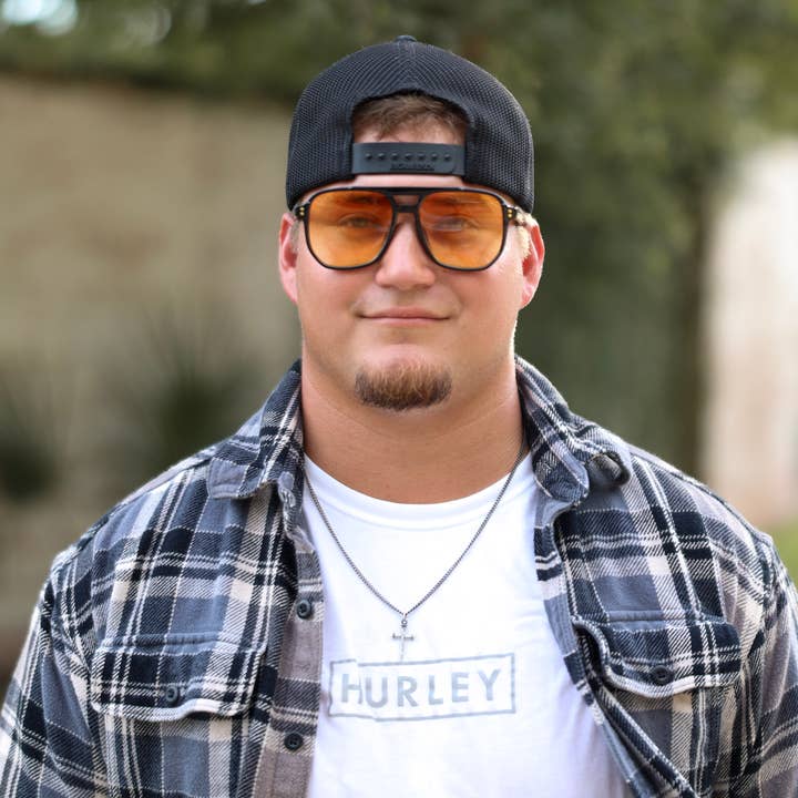 DAX Eyewear - Wholesale Sunglasses - Women's - Skye - Unisex Oversized Aviator 4