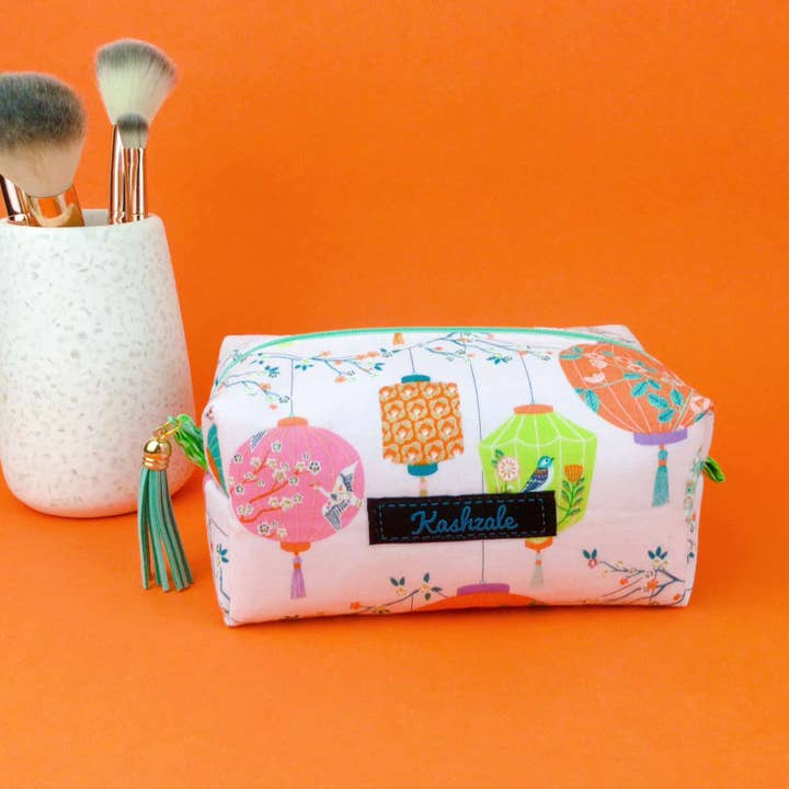 Kashzale Handmade Cosmetic Bags - Wholesale Make-up/cosmetic bag - Lanterns Medium Box Makeup Bag. Pale Pink Makeup Bag1