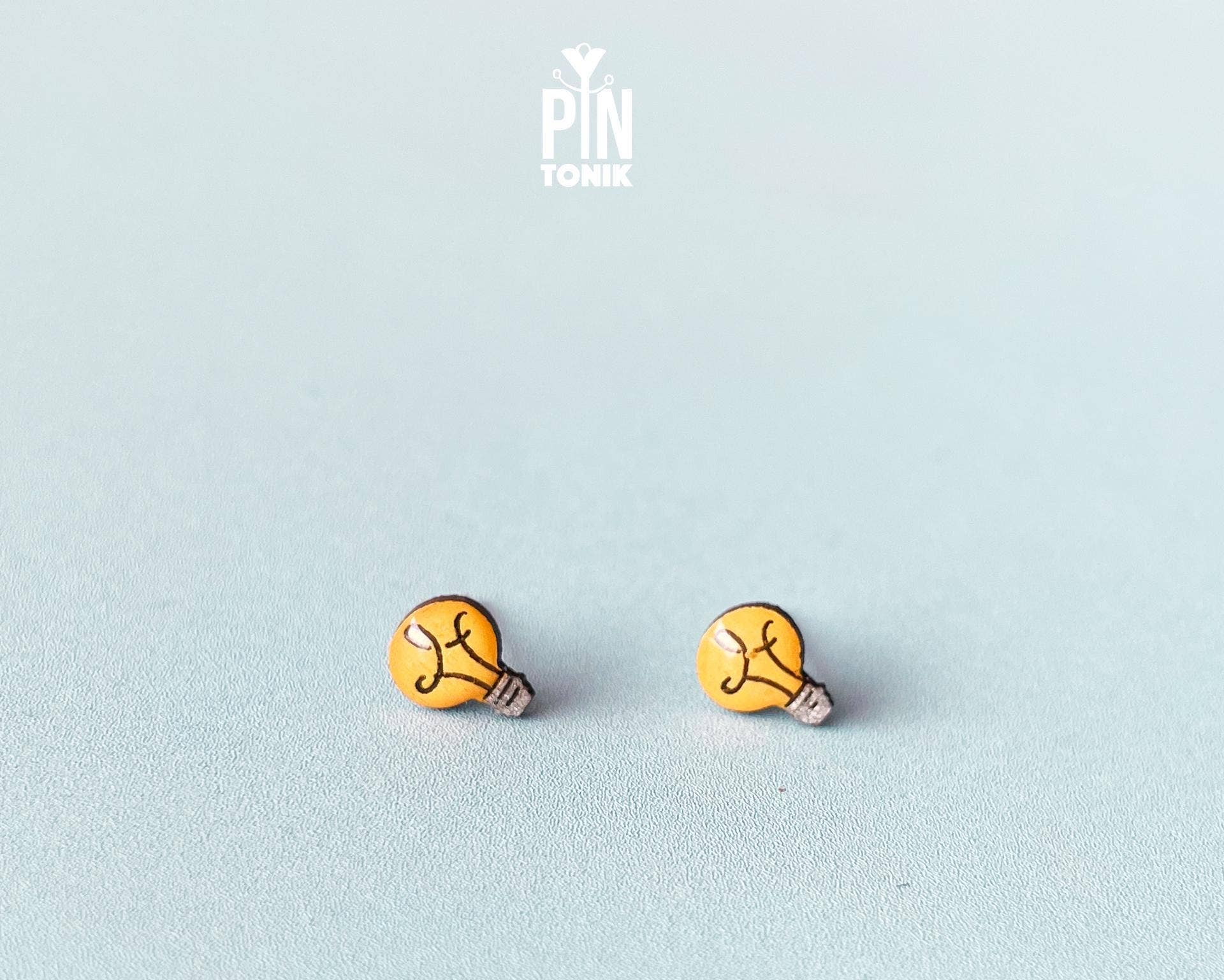 PinTonik - Wholesale Stud/Post Earrings - Geeky Light Bulb Earrings - Funny Electrician Gift1