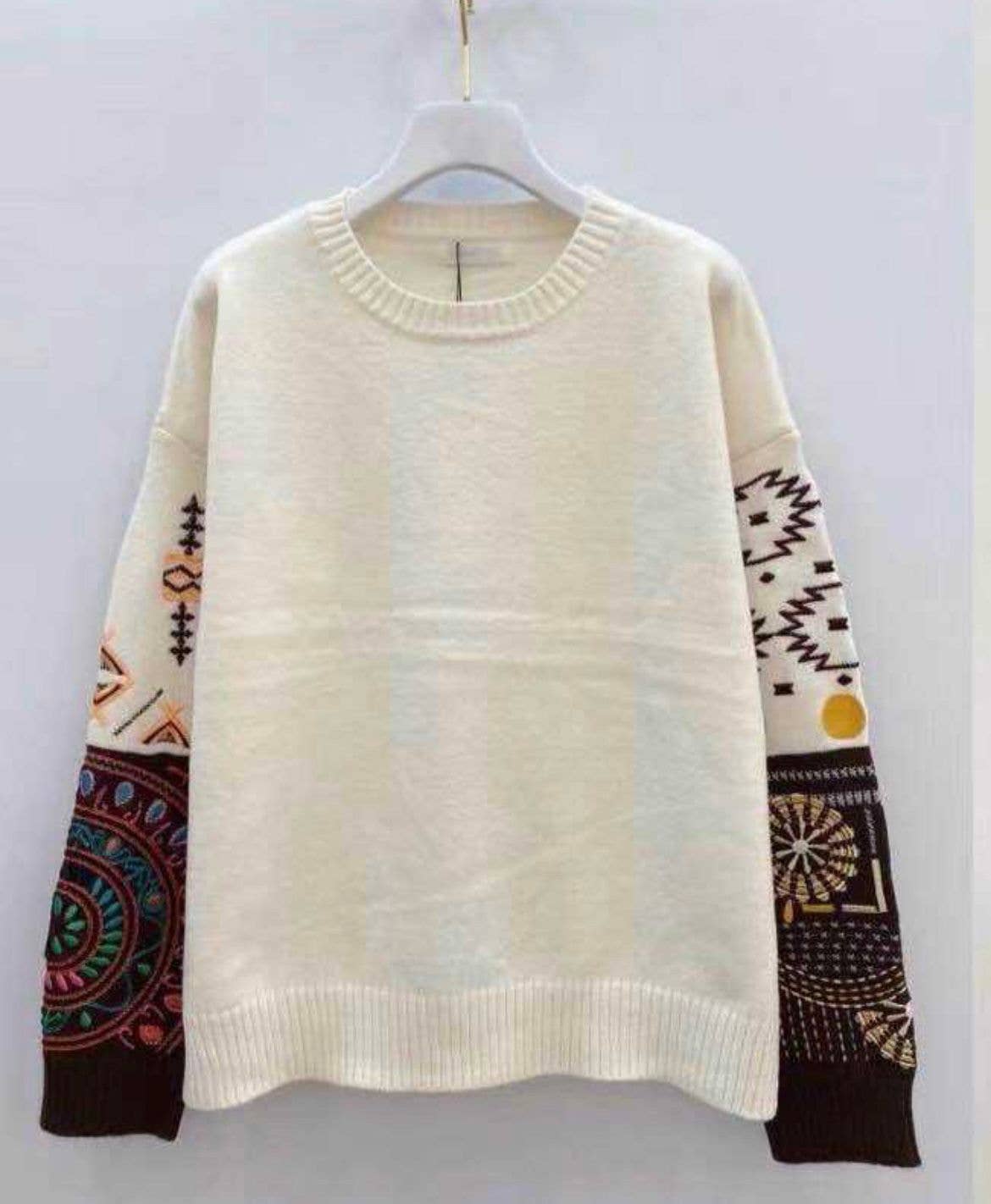SWEET MAGIC MODA Y COMPLEMENTOS - Wholesale Knit Sweater - Women's - KNIT SWEATER WITH ETHNIC DETAILS ON THE SLEEVE0