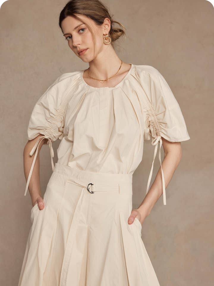 Top van katoen met verstelbare strikdetailmouwen en plooien voor wholesale door Strut & Bolt