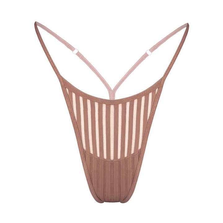 Perizoma Vertigo Micro-G Mushroom per la vendita all'ingrosso da parte di Monique Morin Lingerie