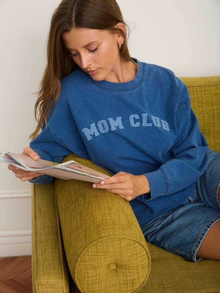 MOM CLUB CREWNECK STRIKTRØJE for engroshandel hos J.O.A