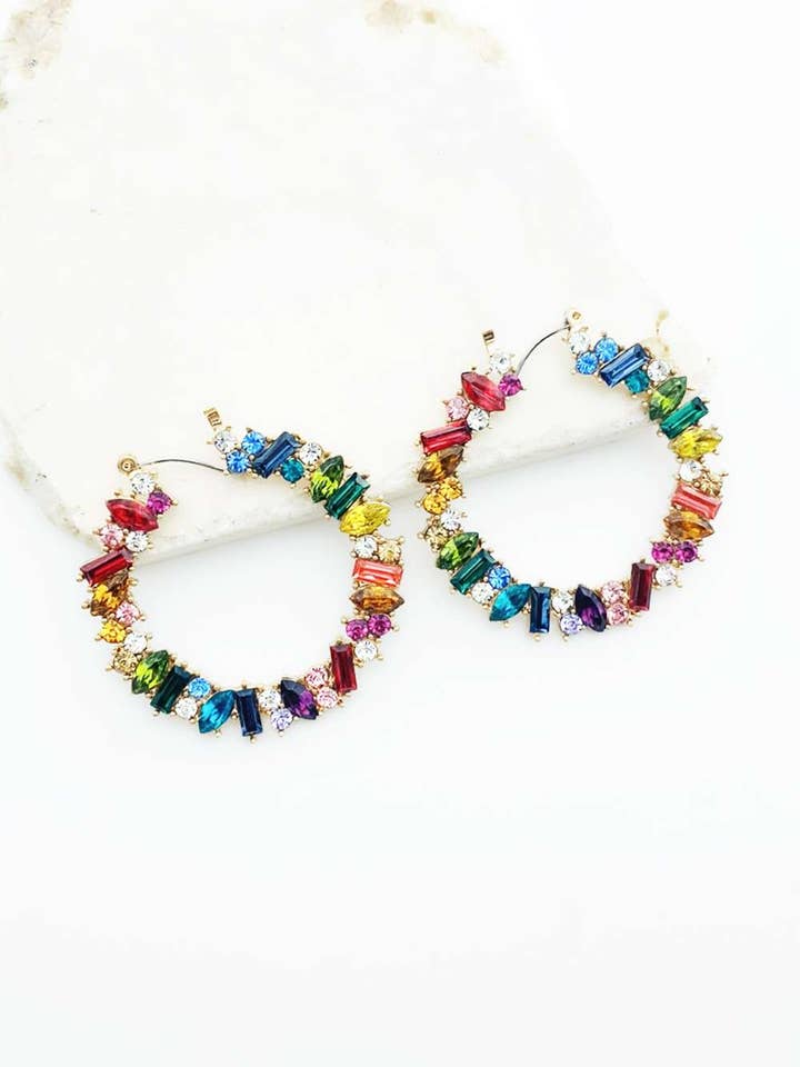 Hoops mit Strasssteinen in verschiedenen Farben und Formen für den Großhandel von Été Rose