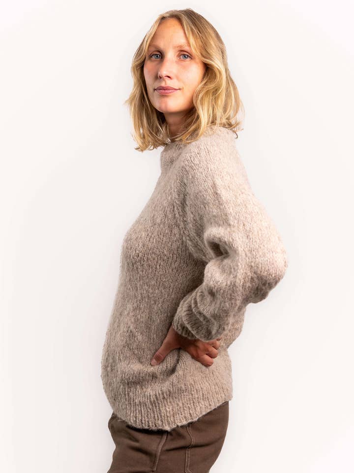 Coffee Beanies ApS - Wholesale Knit Sweater - Women's - Alpaca Sweater7