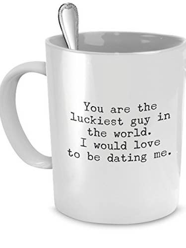 Mug drôle pour petit ami - You Are The Luckiest Guy In The World - Tasses à café sarcastiques pour hommes pour la vente par CustomHappy