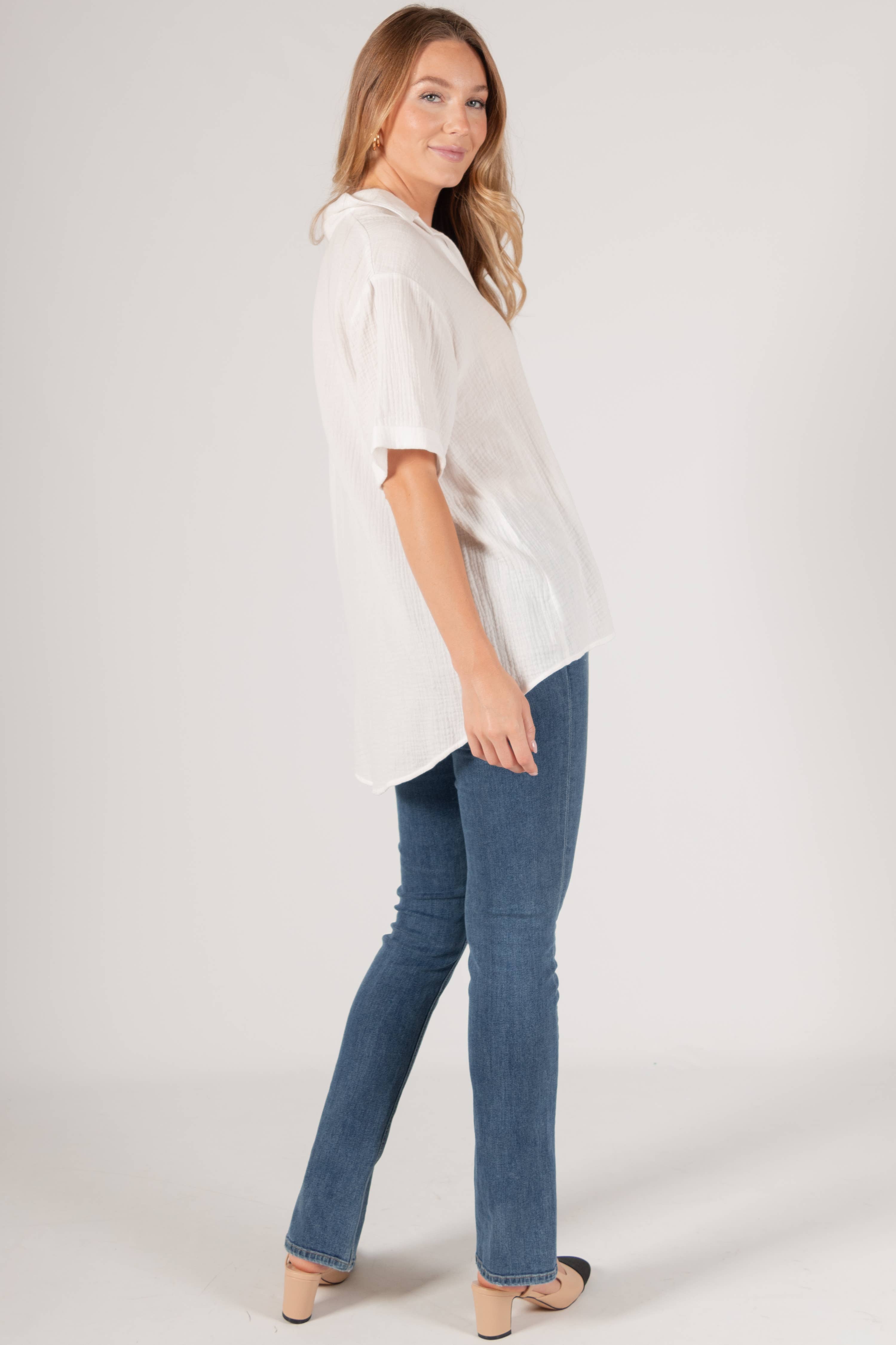 Blanc cassé Tunique boutonnée surdimensionnée en gaze avec boutons fantaisie en vente sur Faire5