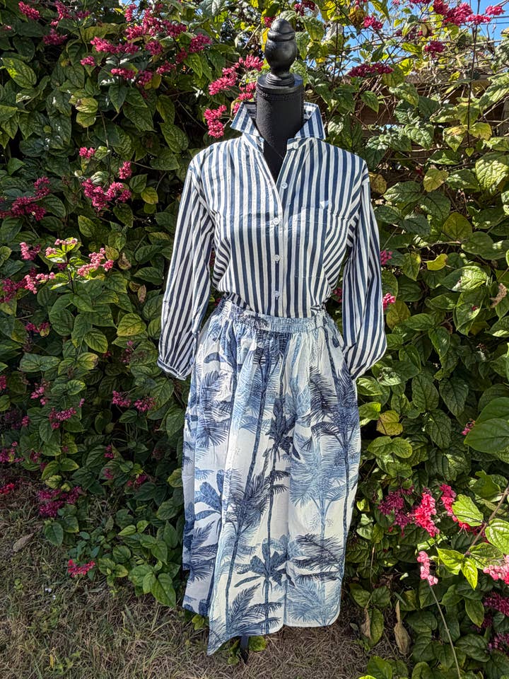 Collared Button down - Long-sleeve
for wholesale by MARKET