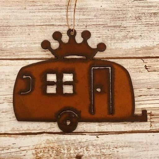 Universal Ironworks USA - Wholesale Ornament - Camper Trailer with Crown Glamping Koa Ornament0