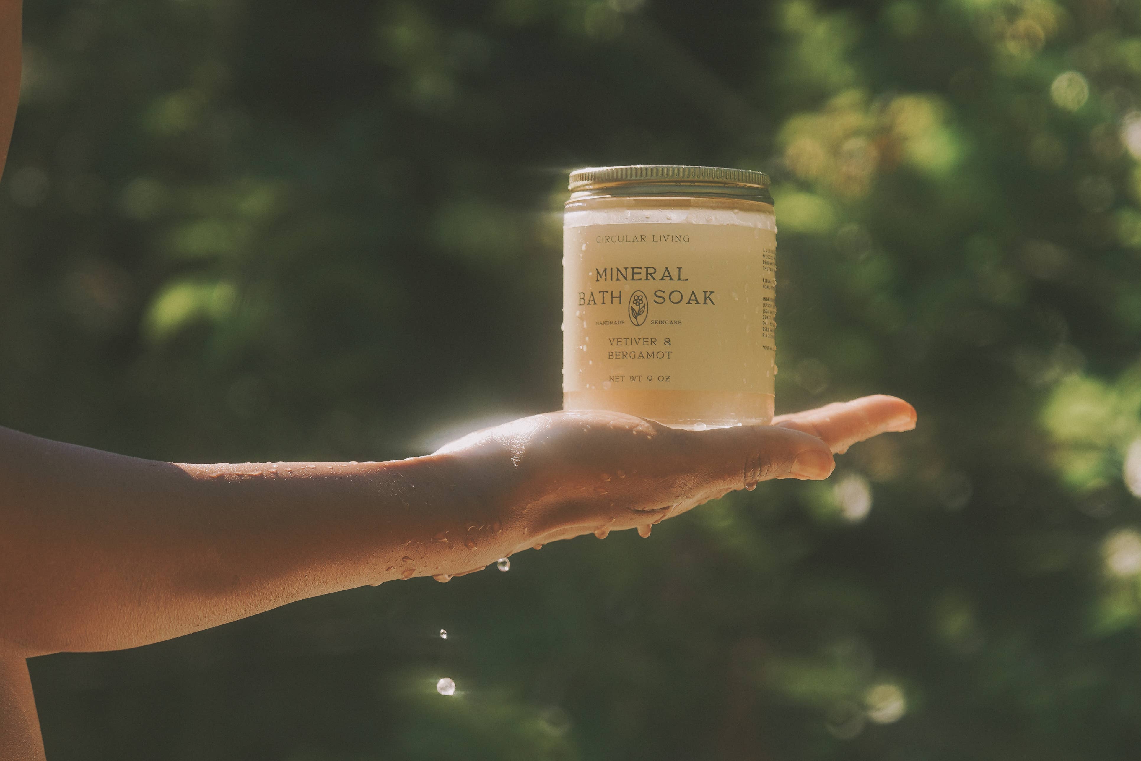 Circular Living – Engroshandel Bademælk – Mineral Bath Soak, Vetiver & Bergamot3