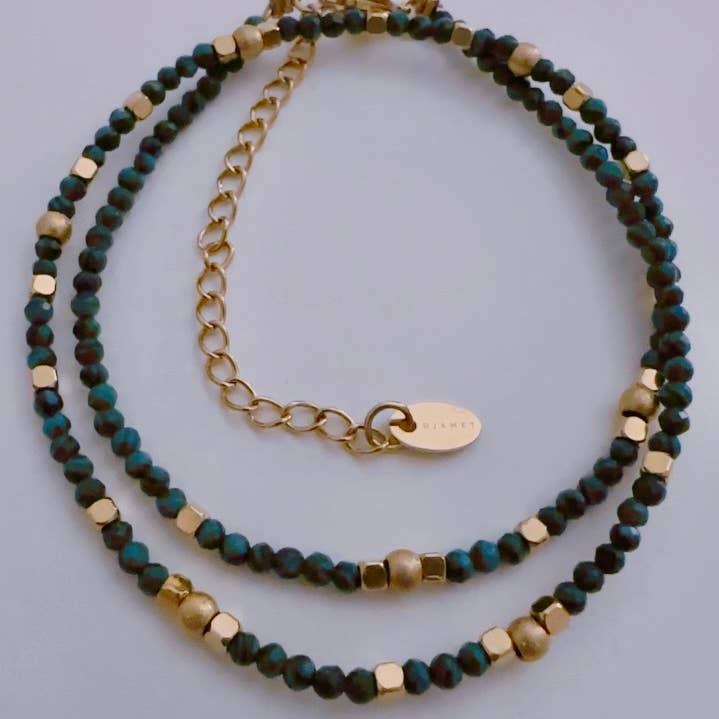 Bracciale doppio giro pietre naturali malachite per la vendita all'ingrosso da parte di DJANET BIJOUX