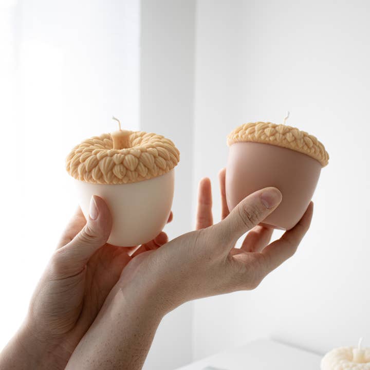 Glowing Harmony Candle Co - Wholesale Novelty Candle - Acorn Candle | Autumn Candles |Christmas Home Decor8