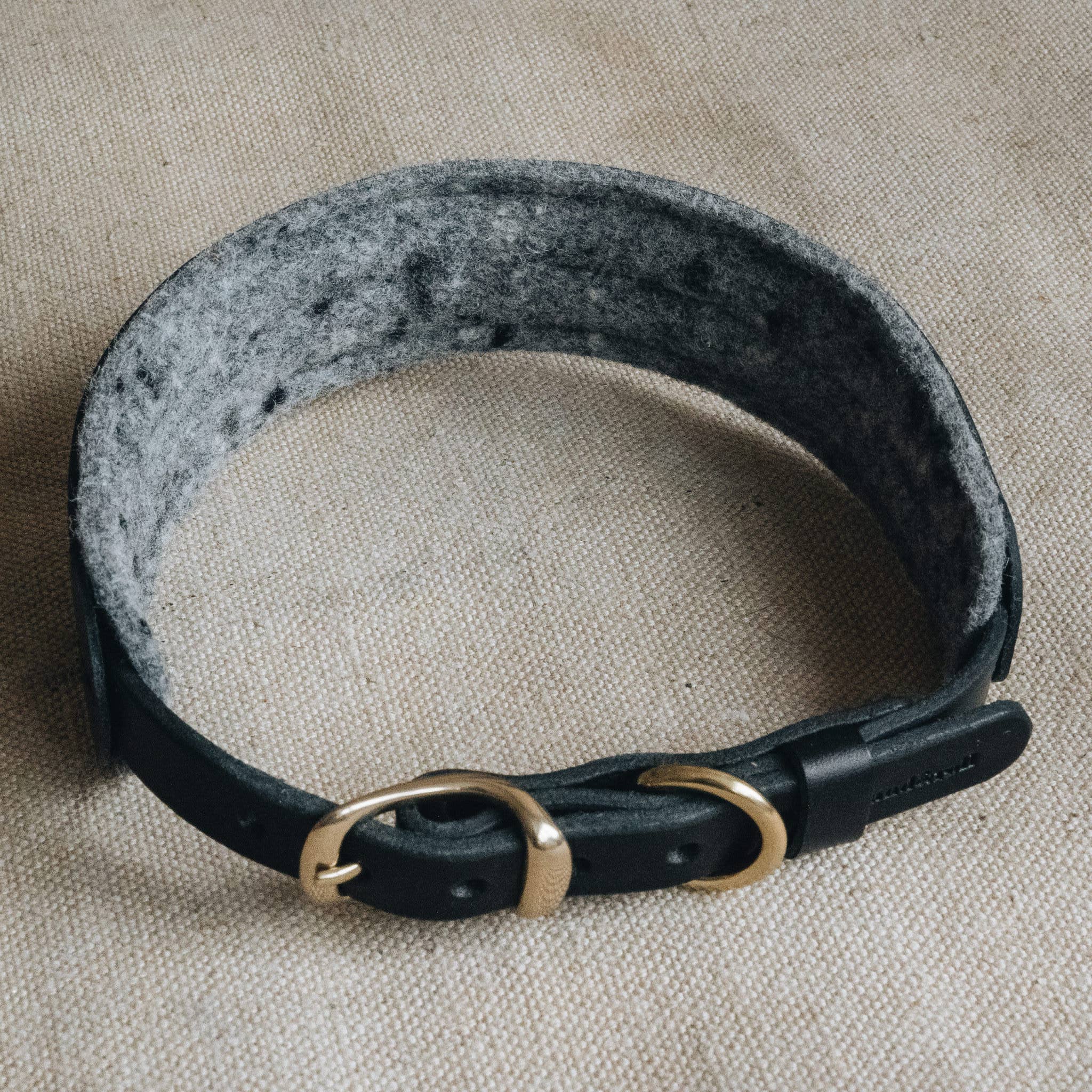 BAND&ROLL – wholesale Pet collar – Dog – Wool Padded Wide Dog Collar. Pine30