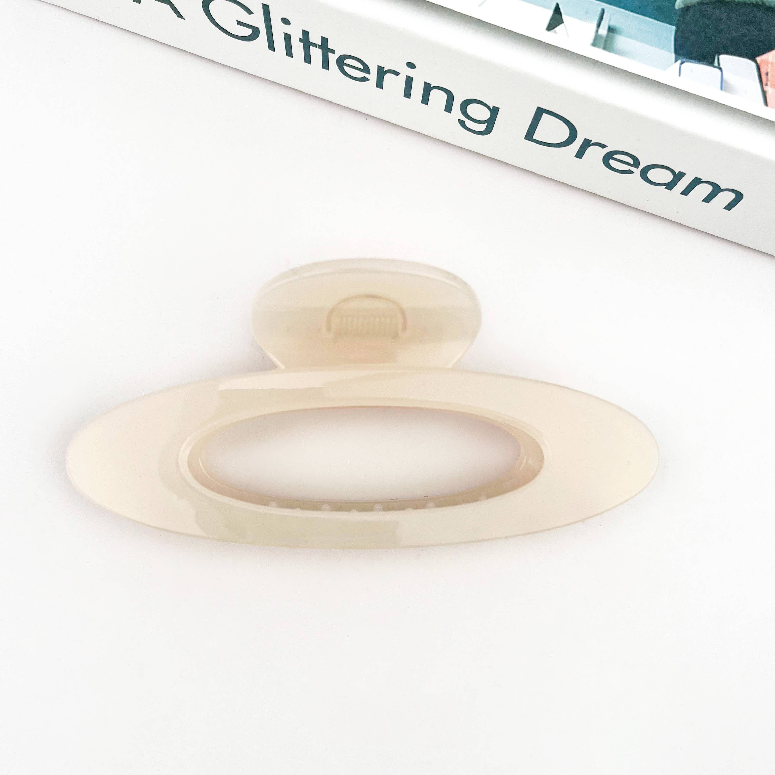 SoapElenGlen - Wholesale Hair Clip - Women's - Ring Hollow Claw Clip, Large Classic Hair Clip0