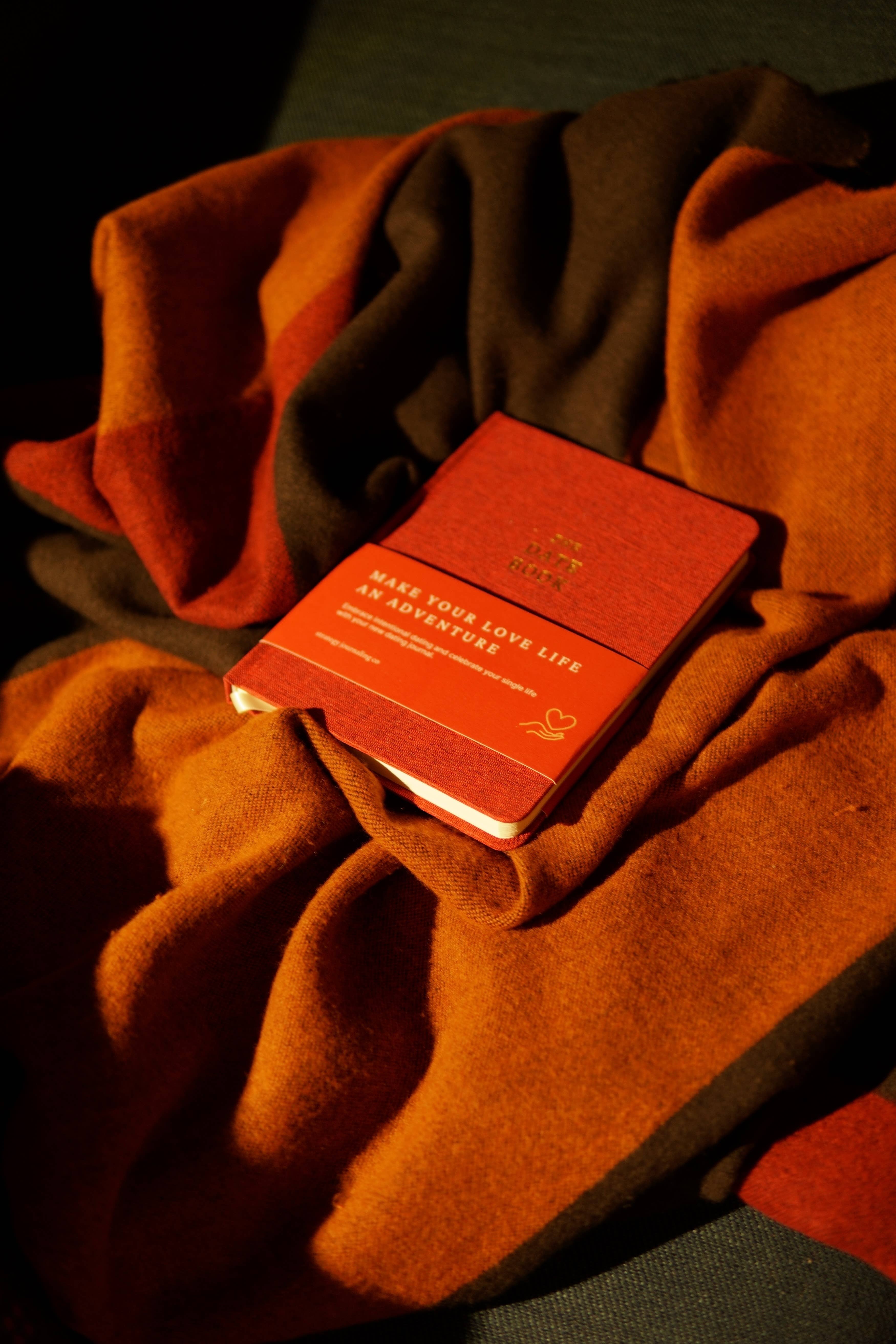 Strategy Journaling Co - Wholesale Journal/Diary - The Date Book Dating Journal5