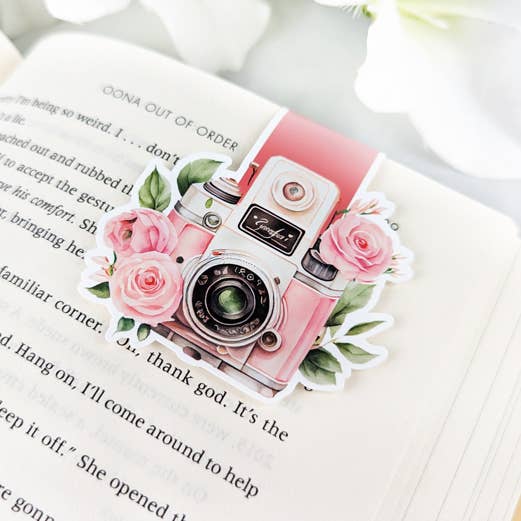 Magnetic Bookmark - Retro camera bookmark - Bookworm for wholesale by Aphrodite Bookclub