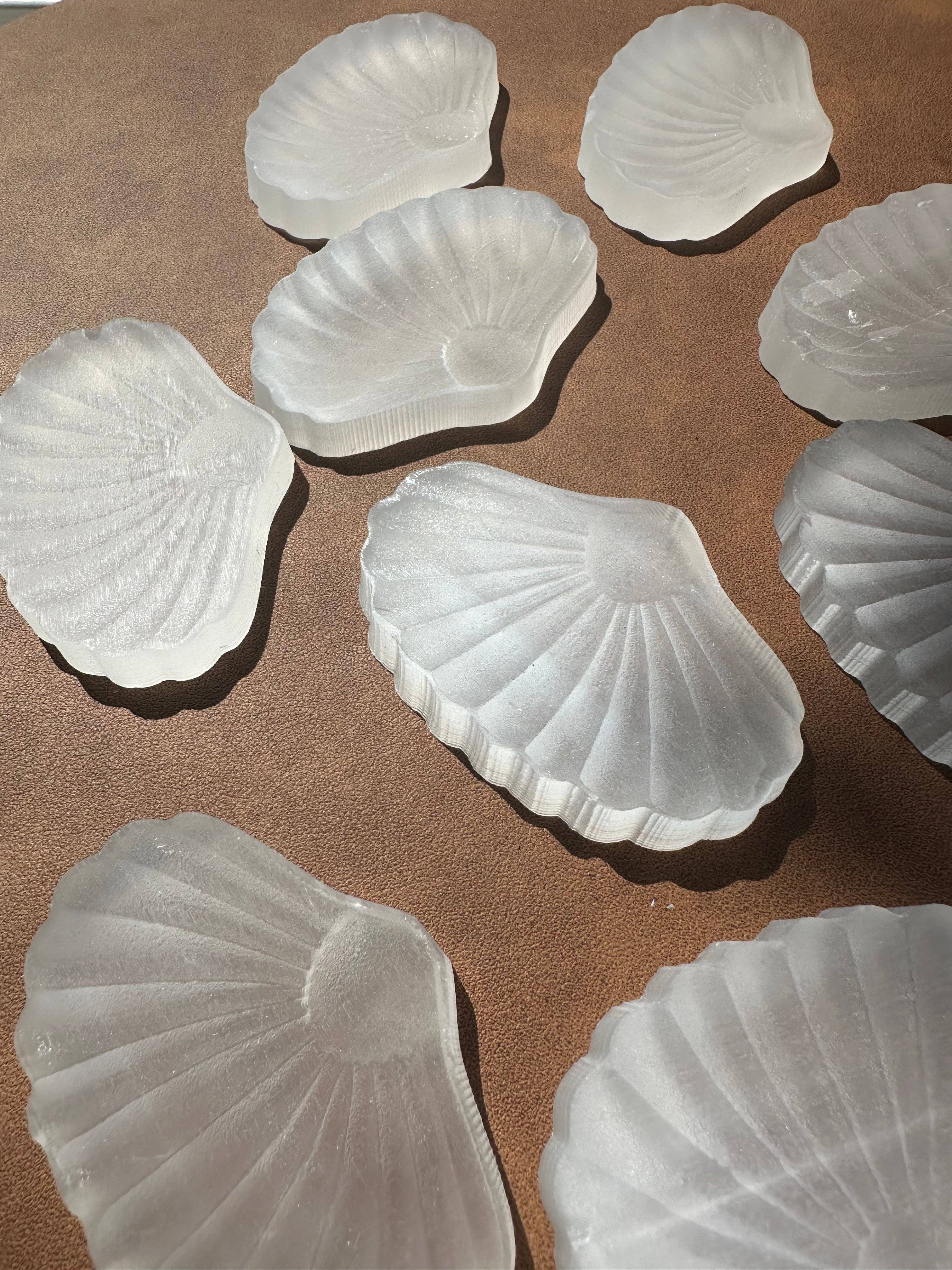 Moon Rituals – wholesale Spiritual stone/crystal – Natural Selenite Shell 6-7cm - Healing Crystal for Energy Cleansing, Peace & Spiritual Growth, christmas crystal gift1