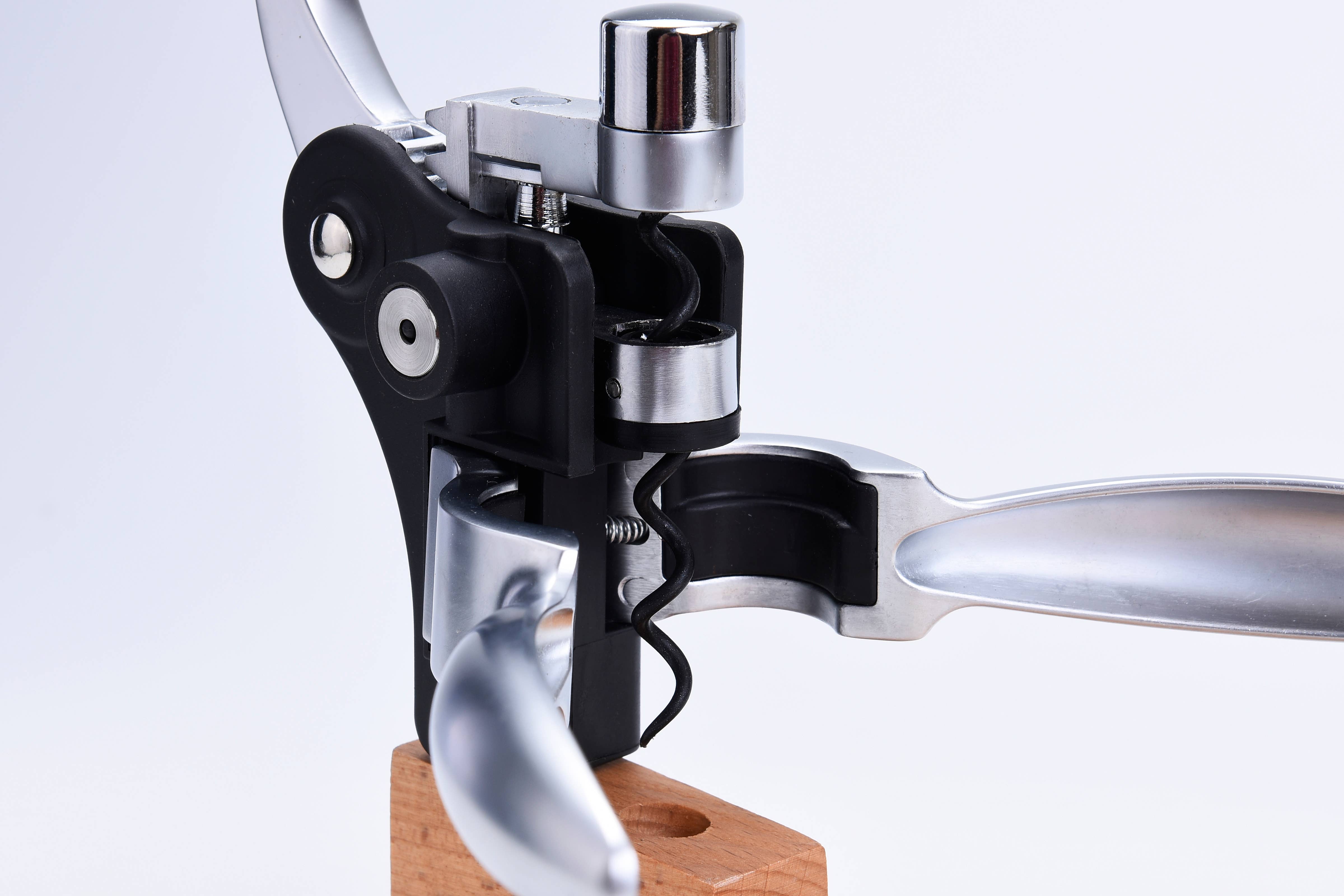 Laguiole - Wholesale Bottle/Wine Opener - Lever corkscrew on stand9