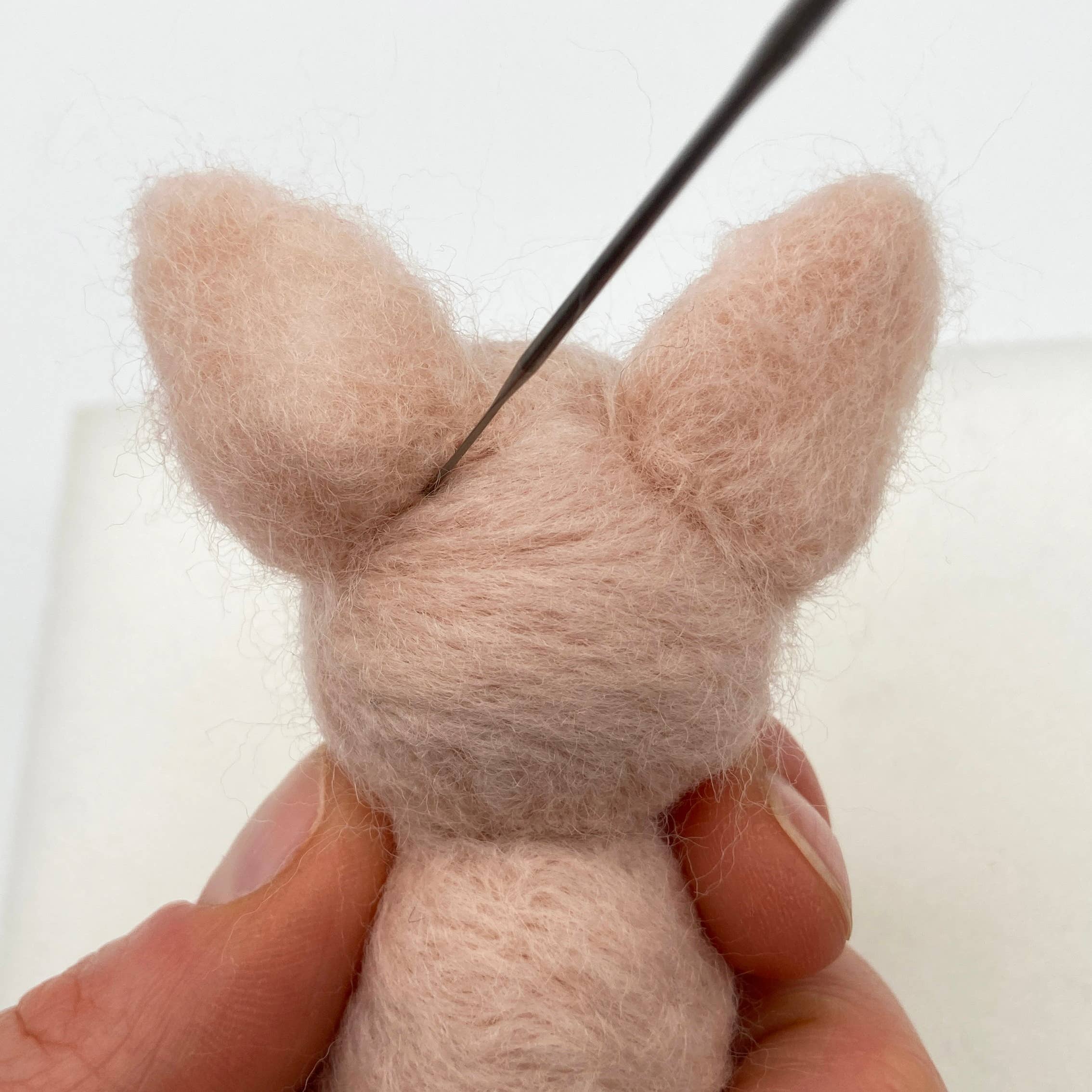 Bergin & Bath - Wholesale Craft Sewing Kit - Needle Felting Kit - Pigs in Blankets5