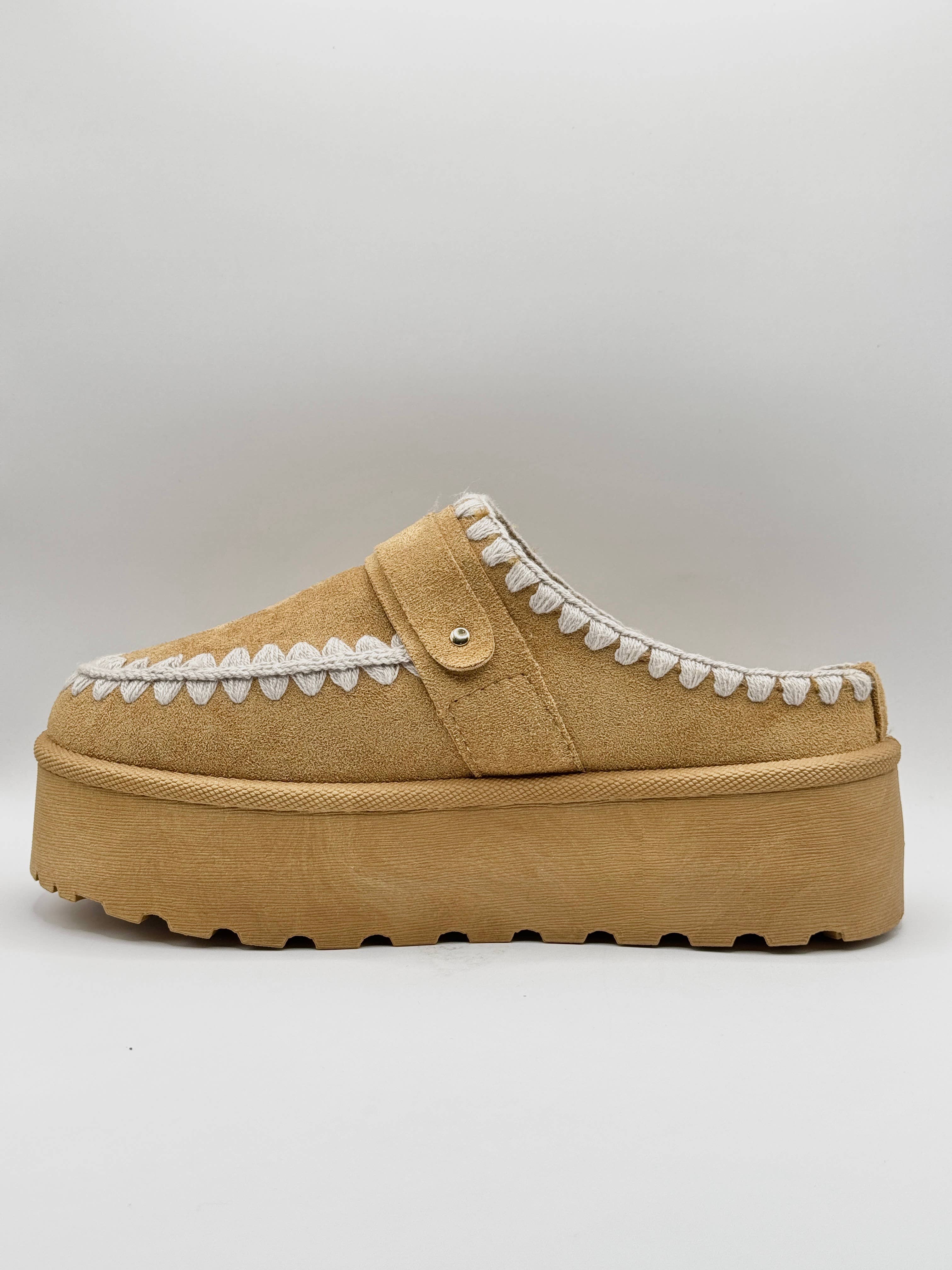 WILADY - Wholesale Clogs - Women's - Fur clogs and patterns2