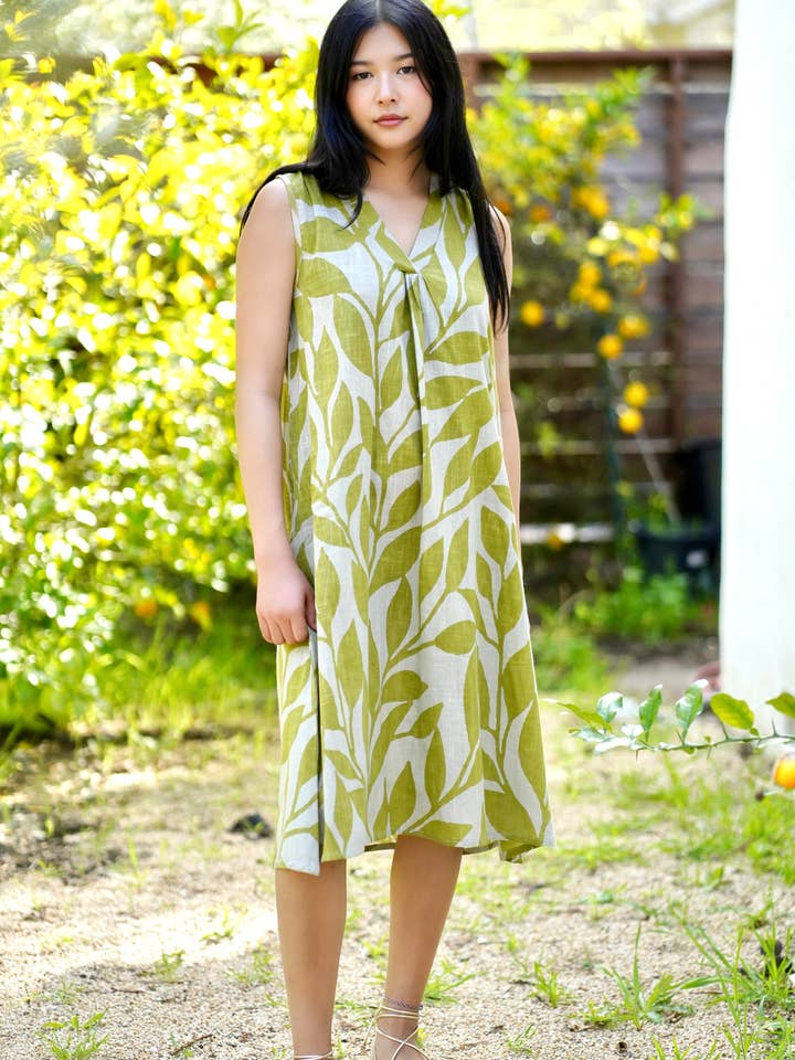 Ingrid Cotton Dress Green White for wholesale on Faire1