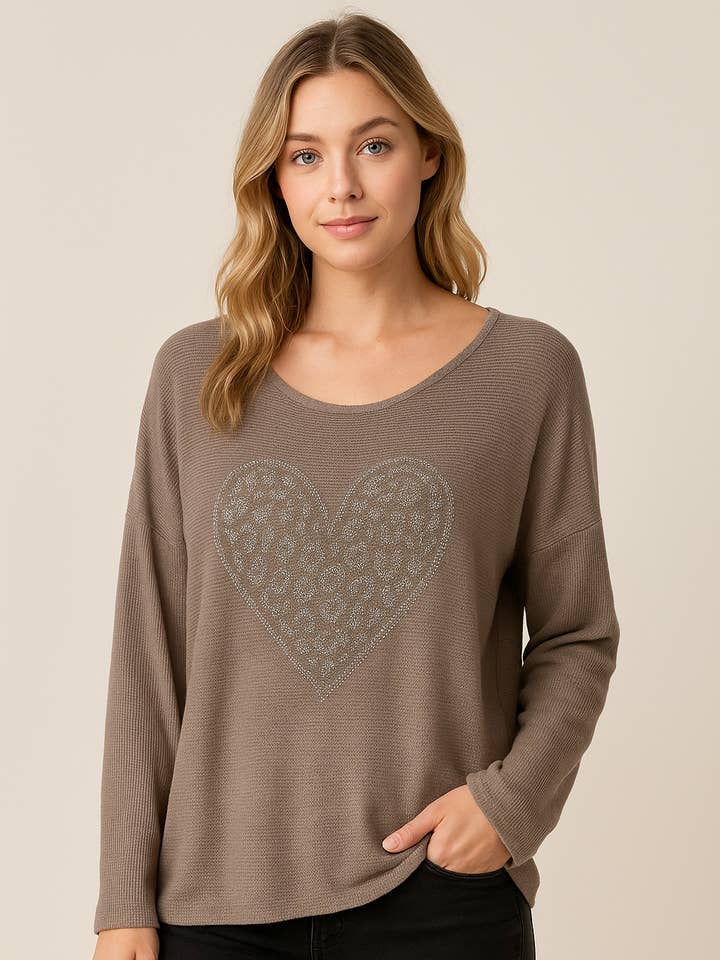 Lucy Sparks – wholesale Knit top – Women's – LIGHTWEIGHT KNIT TOP WITH CRYSTAL DIAMANTE'S HEART DESIGN ON1