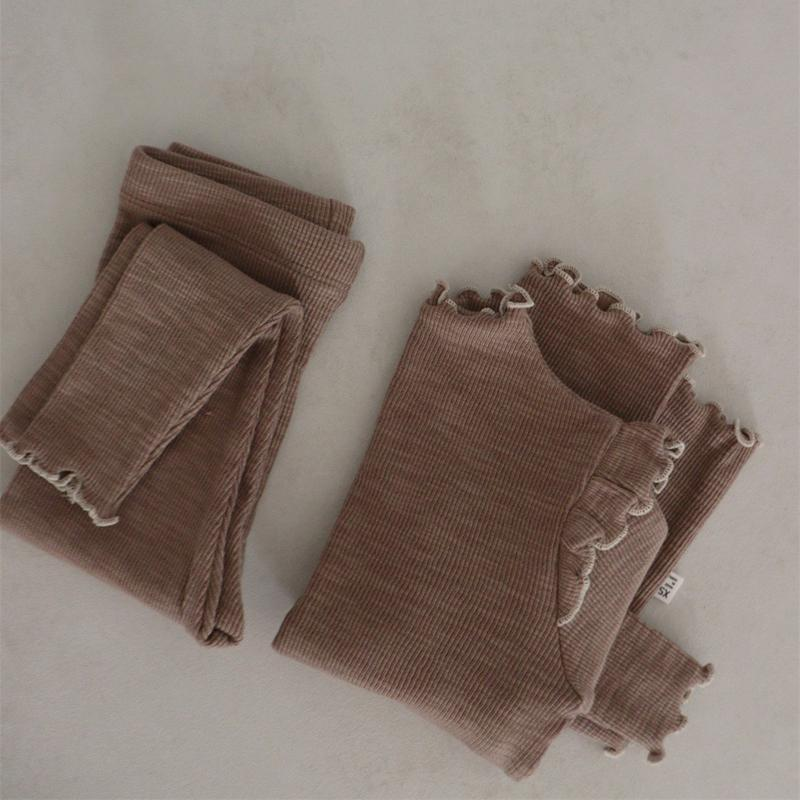 Annie & Charles - Wholesale Top & Pant Set - Kids - Annie & Charles® ANNA cotton girl set with ruffles3