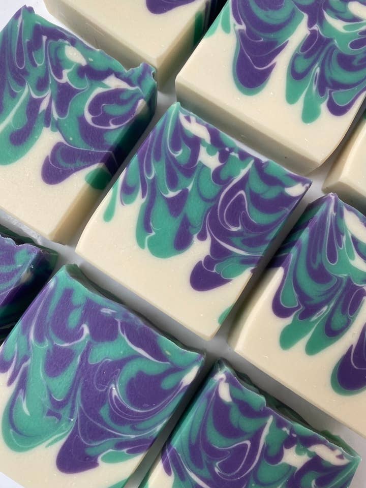 Lavender Peppermint Vegan Artisan Soap - Batch of 10 for wholesale by Soakind