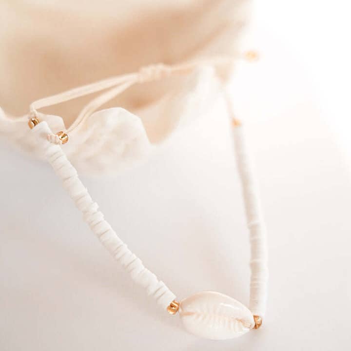 Black Salt Co - Wholesale Beaded bracelet - THE SHELLY BRACELET