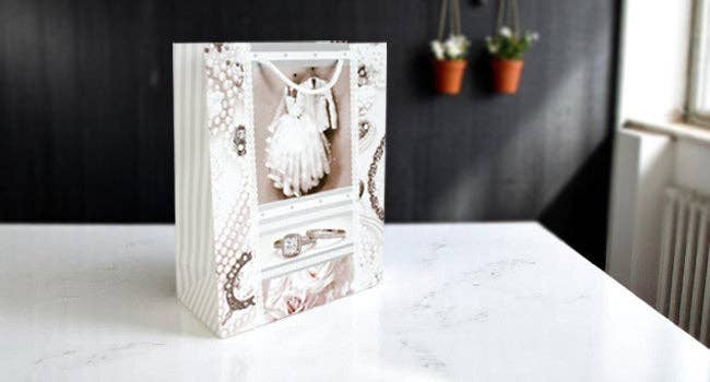 Emartbuy – wholesale Gift bag – Elegant Wedding - Themed Gift Bags - Set Of 43