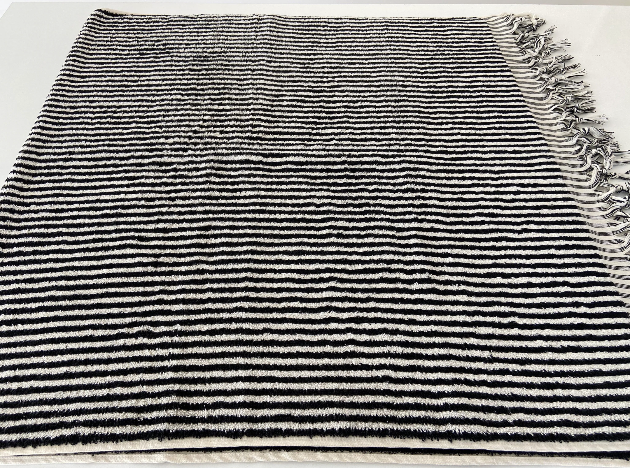 YURTLUS - Wholesale Bath Towel - Bath Towel 36x 70, Beach Towel, Soft Thick Towel, Bathroom Bath Towel 36x 70, Beach Towel, Soft Thick Towel, Organic, Bathroom Stripes - Black7