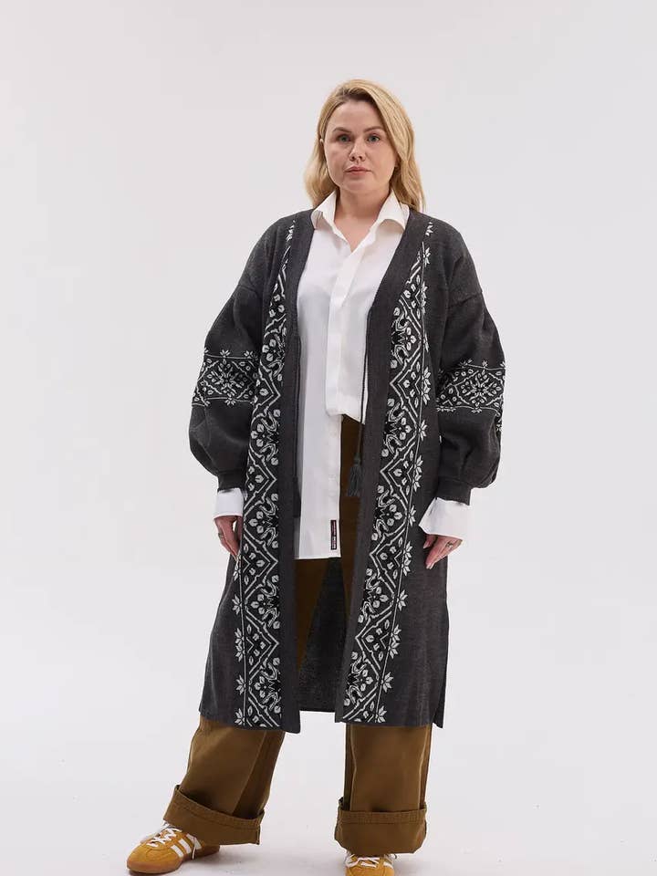 Hyggelig Strikket Damecardigan Vojage Grå for engroshandel hos Handmade Originals Ukraine