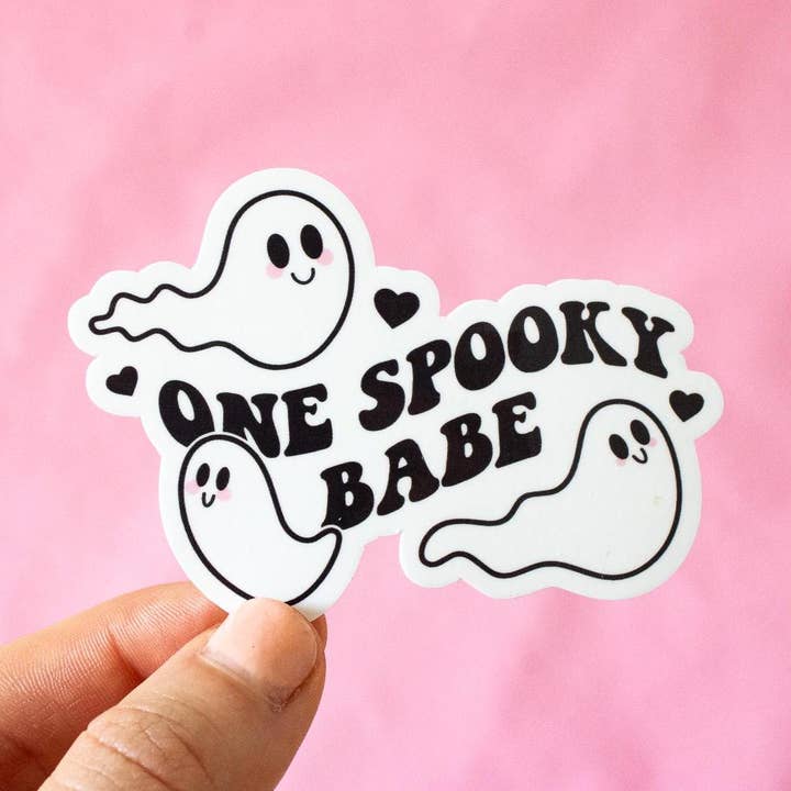 En Spöklik Babe Vinylklistermärke för wholesale av Doctor Scribble